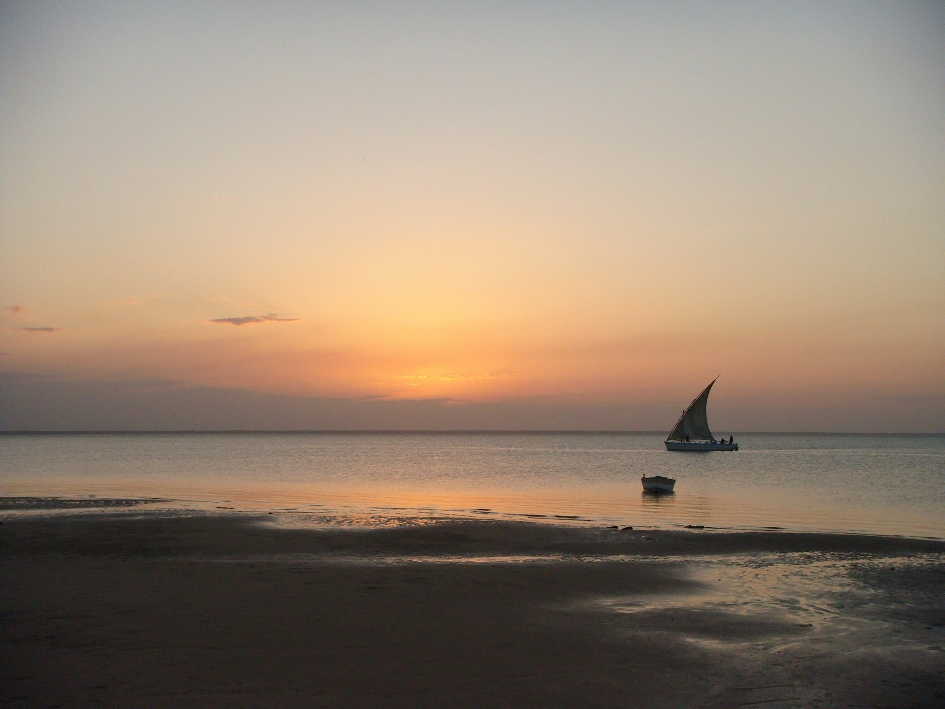 A traditional boat on the turquoise water of the Bazaruto Archipelago
